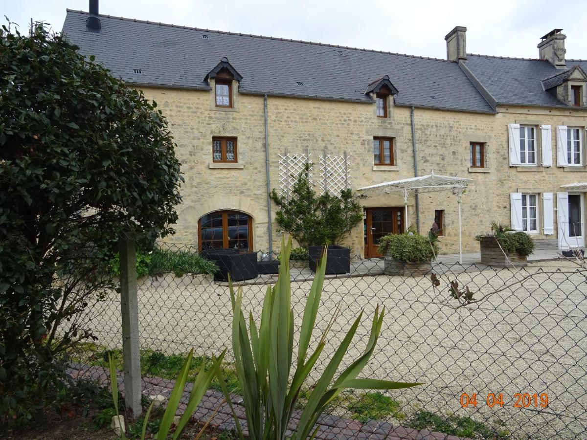 La Ferme Aux Chats Formigny Экстерьер фото